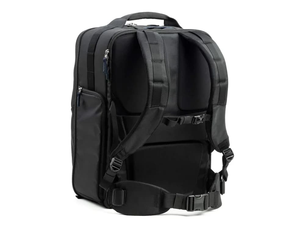 Think Tank Airport Accelerator 41L - Black view 3