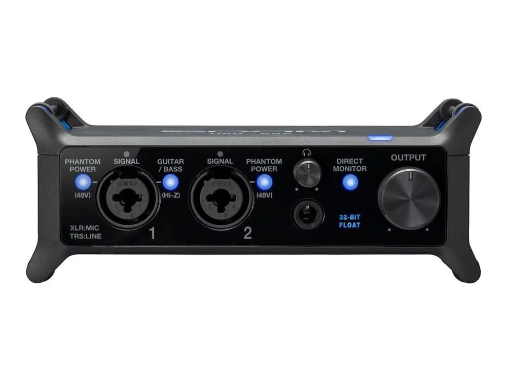 Zoom UAC-232 USB-C Audio Interface view 2